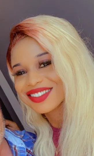 Domina Éclipse, tributs généreux