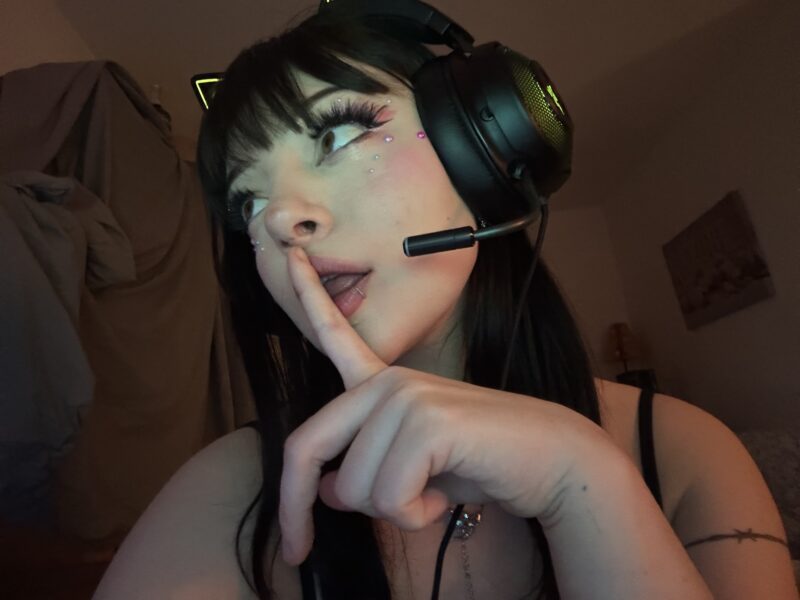 Cherche moneyslave pour mes fin de mois :3